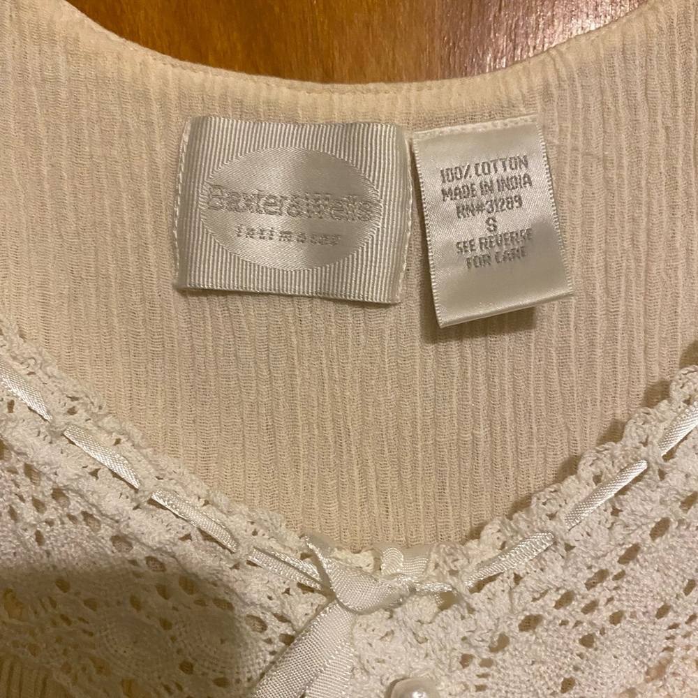 Baxter and Wells Cozy Cream Color Lace-Trimmed Nightgown Women’s Size Small - Picture 4 of 5